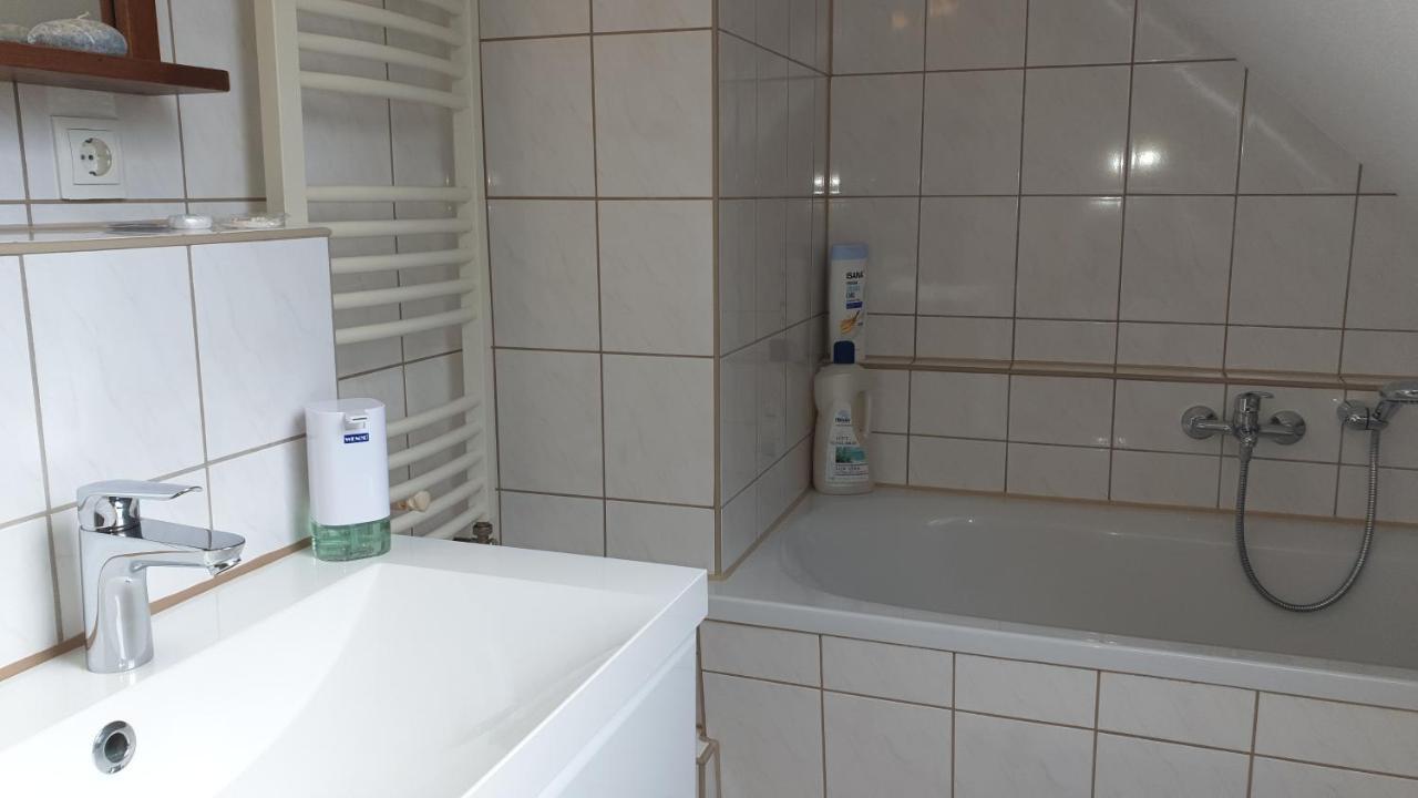 Haesselhof - 80Qm Ferienwohnung Im Zentrum Von 바트 리벤베르다 외부 사진
